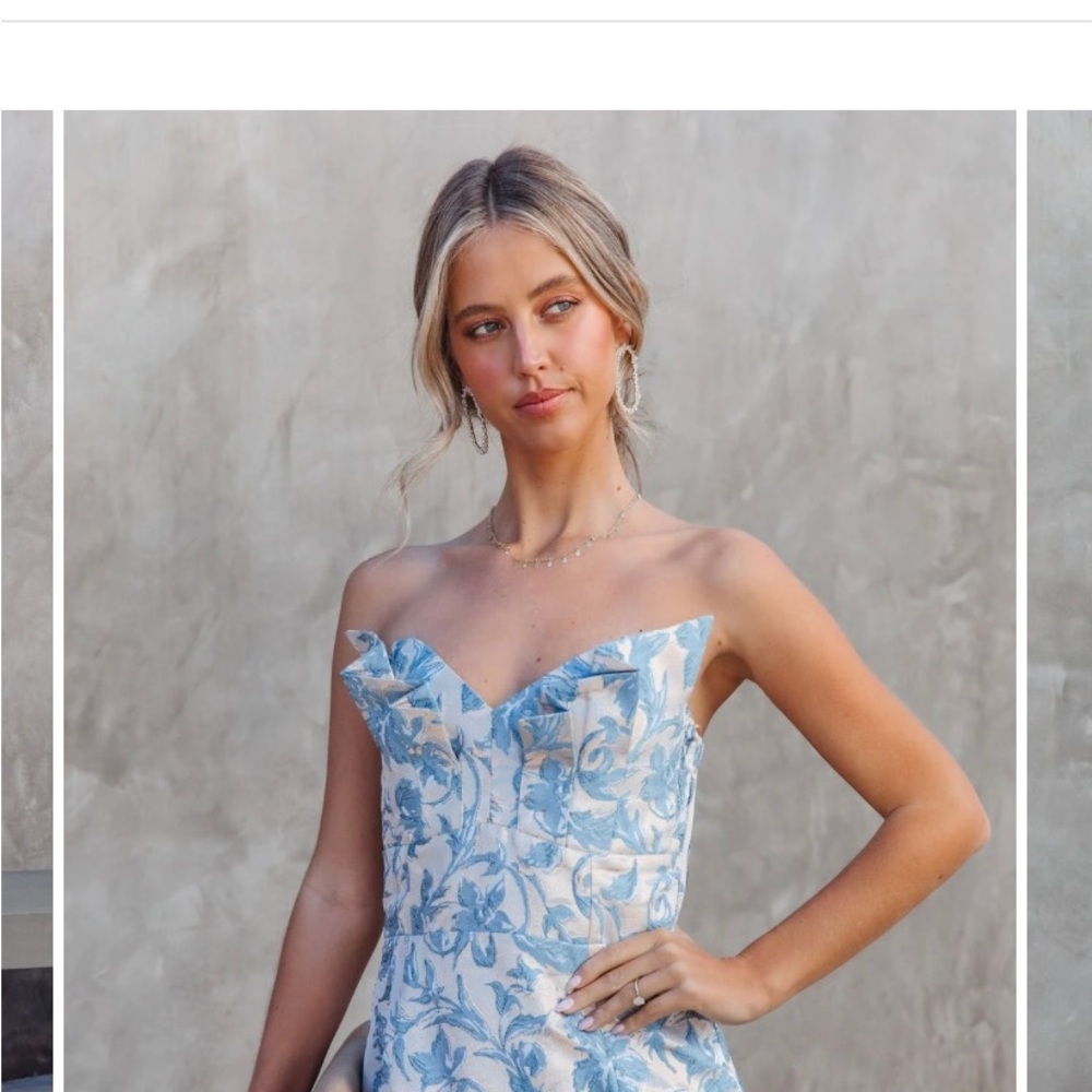 NEW WITH TAGS VICI FLORAL MIDI DRESS